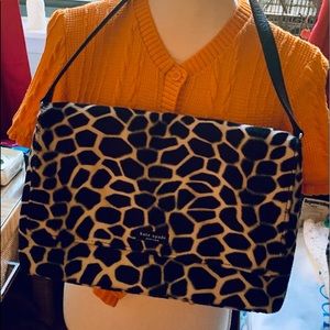 🧡kate spade NWOT soft faux fur animal print envelope shoulder bag 11”x7”x4”